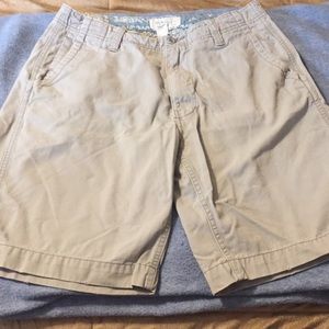 American Eagle Men’s khakis shorts